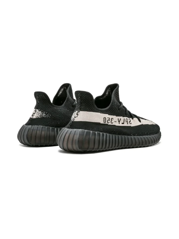 Yeezy Boost 350 V2 Oreo - Image 3