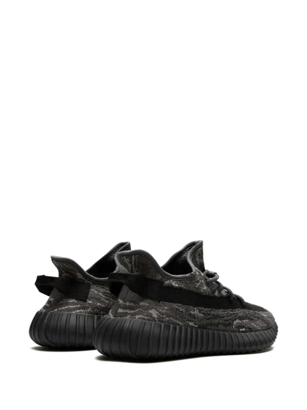 Yeezy Boost 350 V2 Mx Dark Salt - Image 3