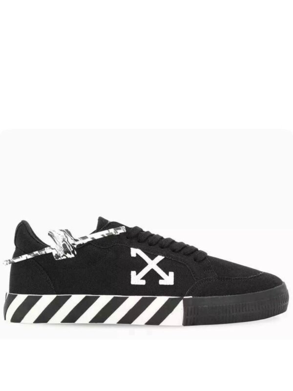 Off-White Low “Vulcanized” Black