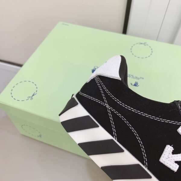 Off-White Low “Vulcanized” Black/White - Image 4