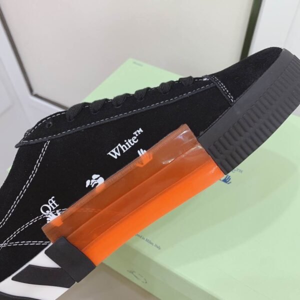 Off-White Low “Vulcanized” Black/White - Image 3