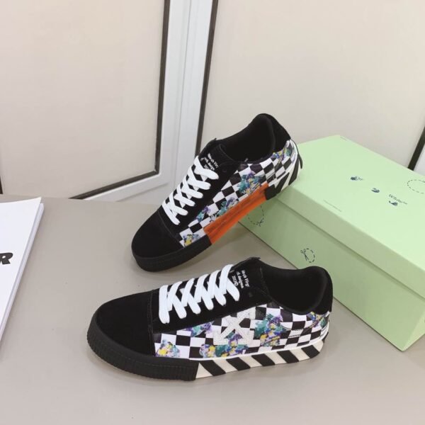 Off-White Low “Vulcanized” Check Digi Camo - Image 2