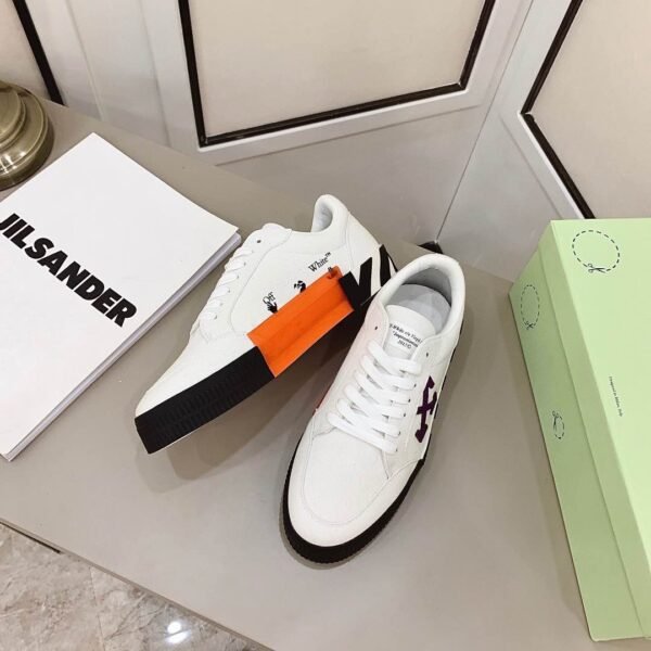 Off-White Low “Vulcanized” Violeta - Image 4