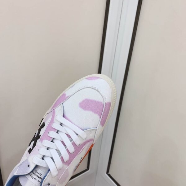 Off-White Low “Vulcanized” Tie Dye - Image 3