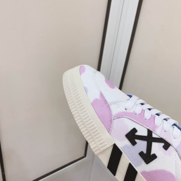 Off-White Low “Vulcanized” Tie Dye - Image 4