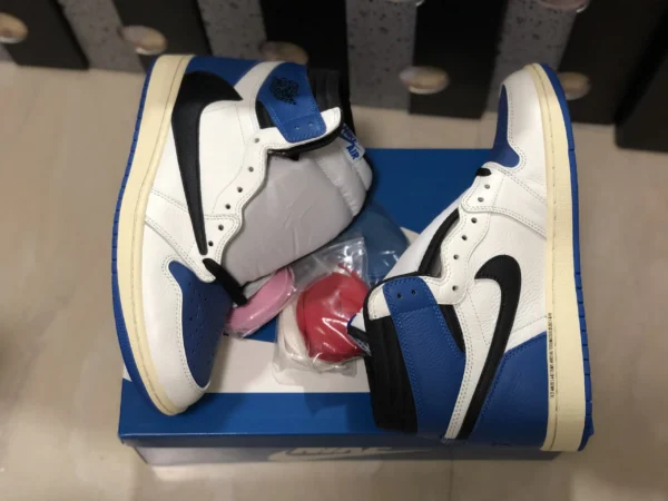 Air Jordan 1 OG SP Military Blue x Fragment x Travis - Image 2