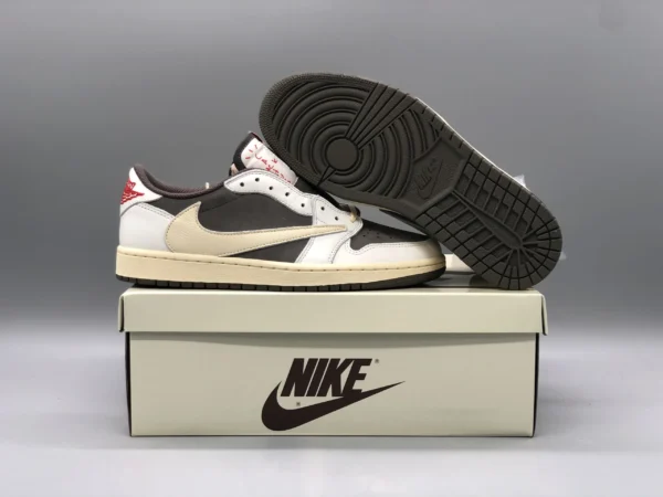 Jordan 1 Retro Low x Travis Scott Reverse Moca - Image 2