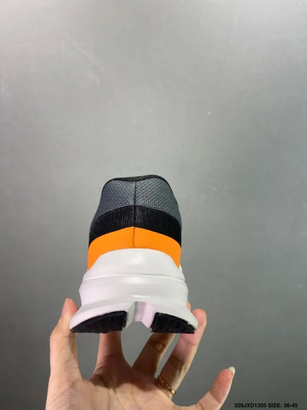 On Running Cloudrunner Orange - Image 5
