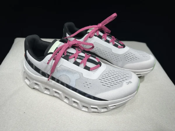 On Running Cloudmonster White pink - Image 5