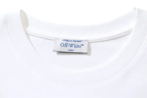 Off-White Playera Fresco Logo White - Image 4
