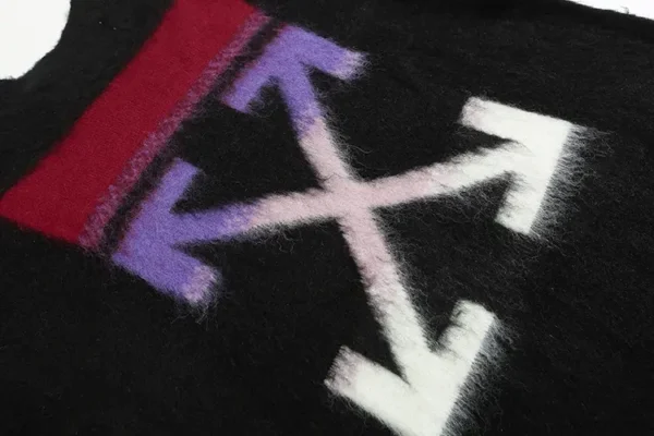 Off-White Sweater Mohair Gradient - Image 4