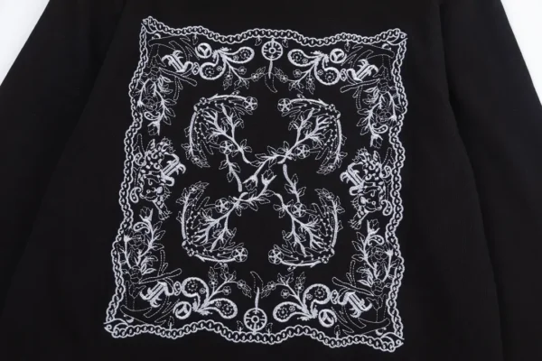 Off-White Hoodie Arrow Bandana Print - Image 3