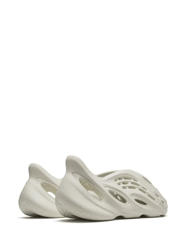Yeezy Foam Runner Ararat - Image 3