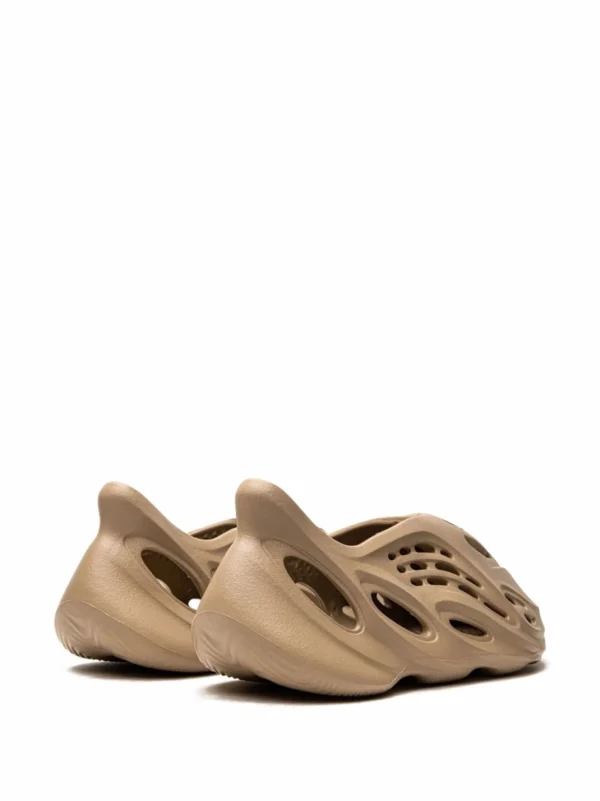 Yeezy Foam Runner Runner Mist - Image 3