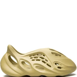 Yeezy Foam Runner Sulfur