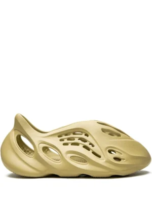 Yeezy Foam Runner Sulfur