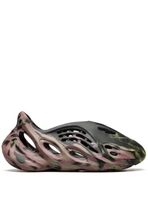 Yeezy Foam Runner Mx Carbon
