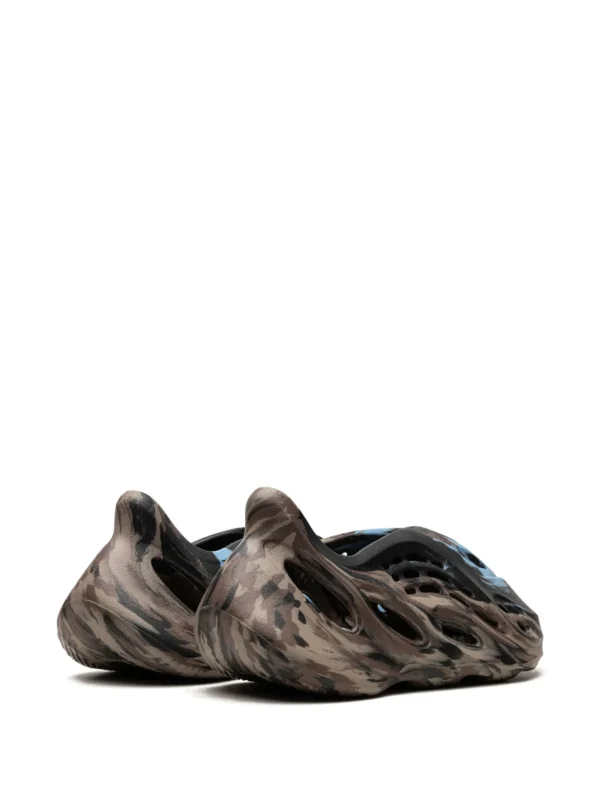 Yeezy Foam Runner Mx Brown Blue - Image 3