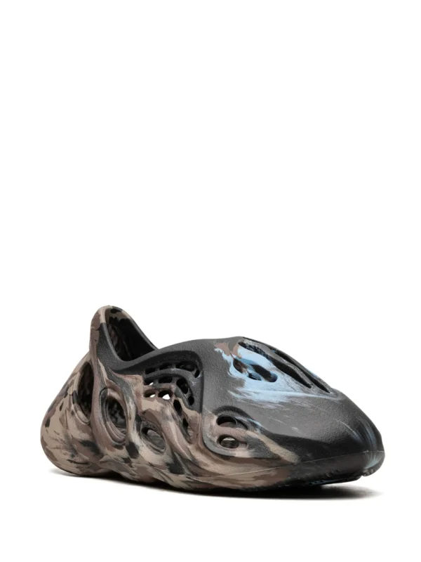 Yeezy Foam Runner Mx Brown Blue - Image 2