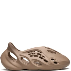 Yeezy Foam Runner Clay Taupe